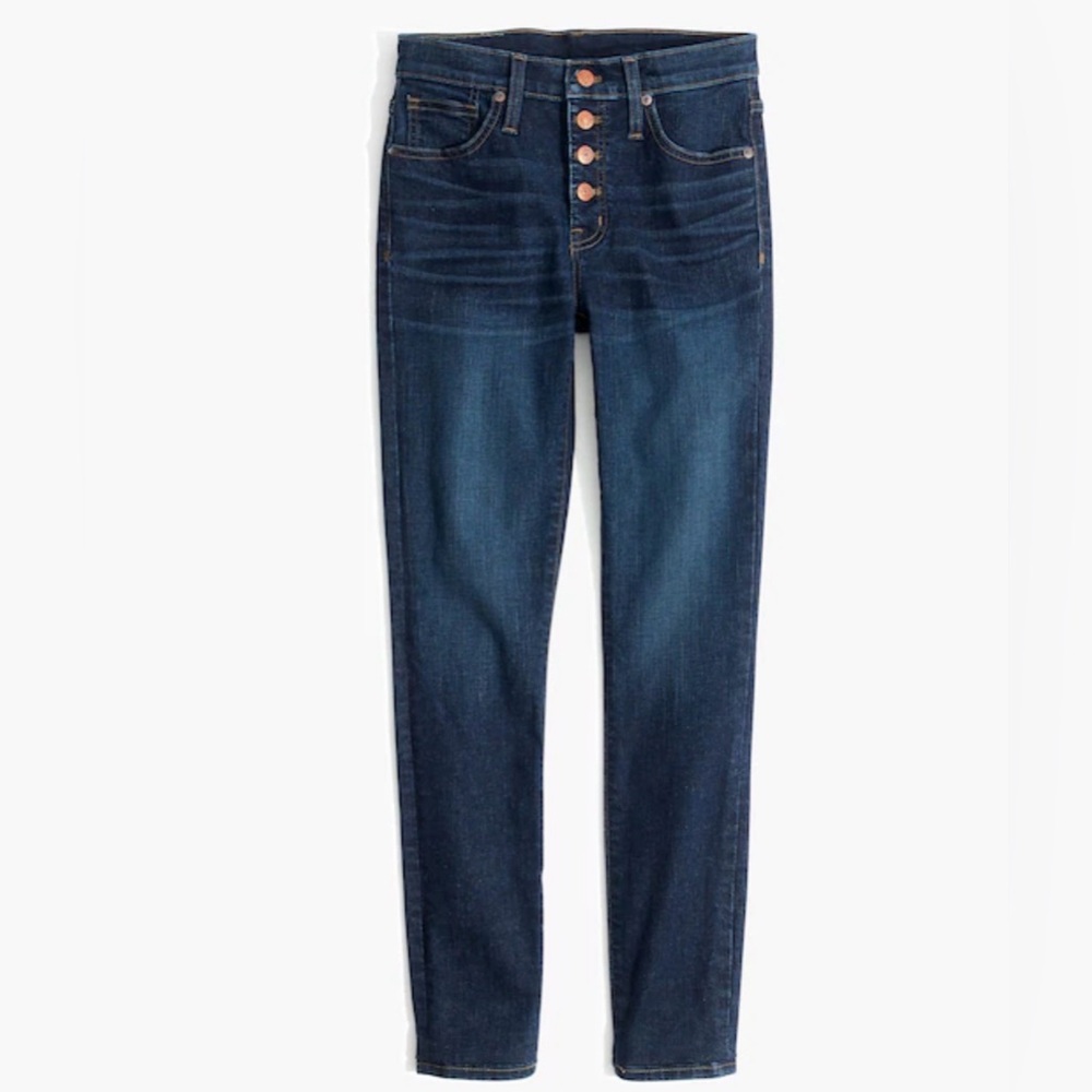 The Madewell 9" Mid-Rise Skinny Jeans in Hayes Wash: Button-Front Edition - Picture 5 of 16
